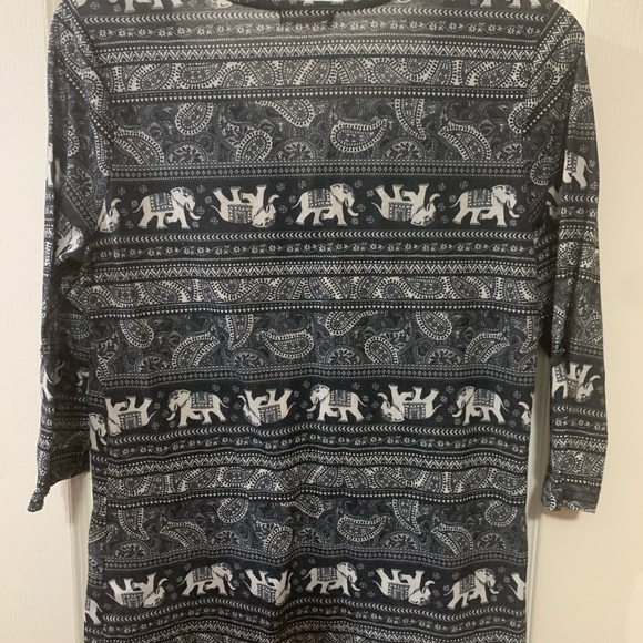 Quarter-Sleeve Elephant-Design Top - Medium - Picture 3 of 3
